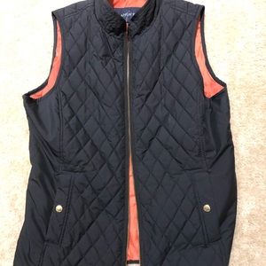 Women’s light quilted black vest